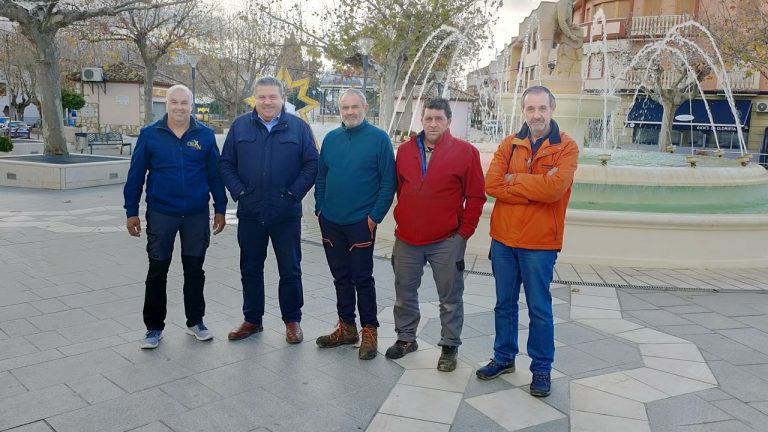 Equipo organizador Campeonato Extremo 4x4 y organizadores locales en Castellar.